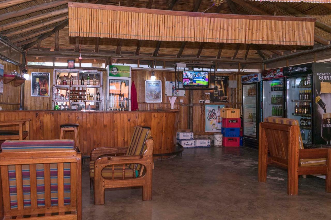 Rwenzori International Hotel Kasese Esterno foto