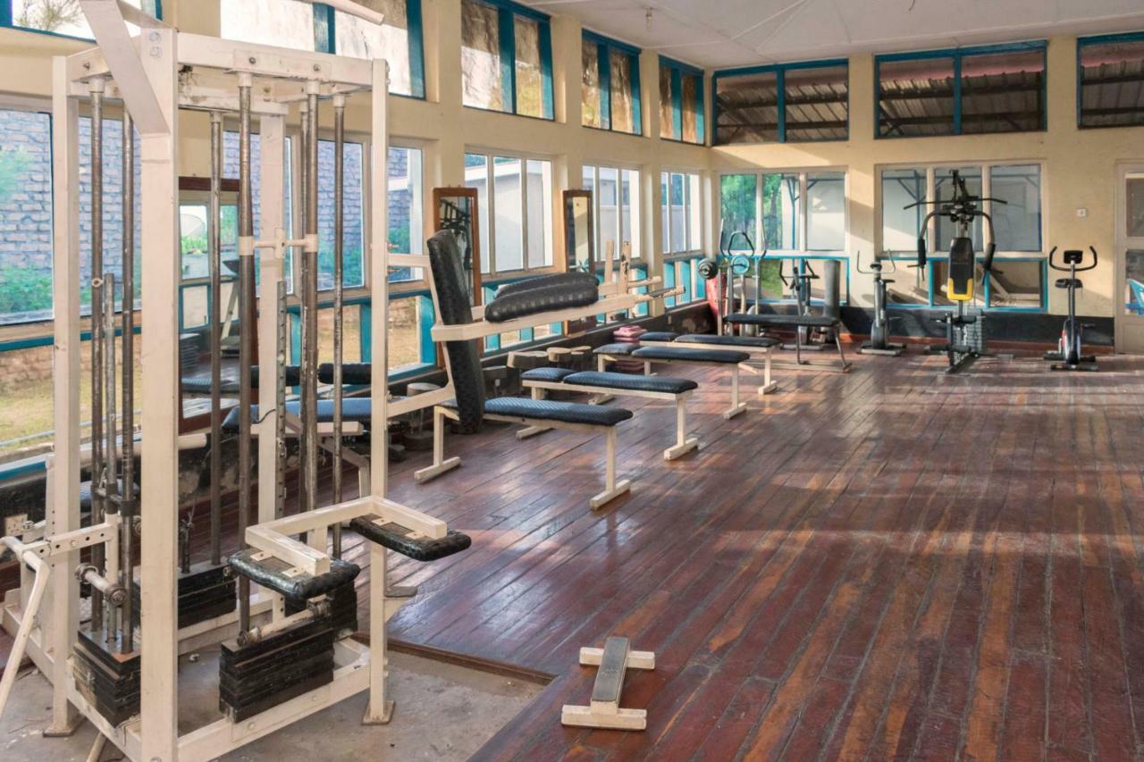 Rwenzori International Hotel Kasese Esterno foto