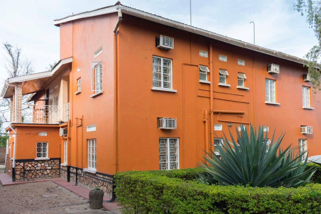 Rwenzori International Hotel Kasese Esterno foto