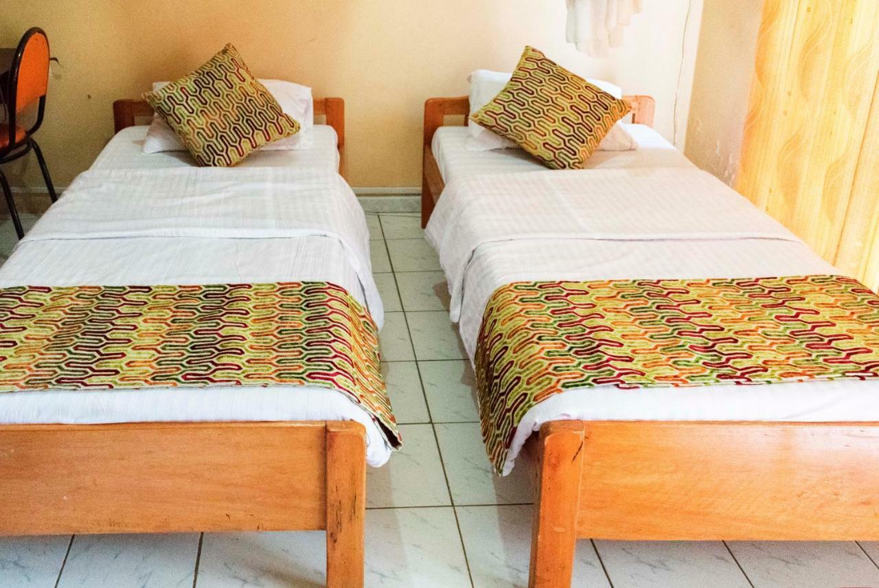 Rwenzori International Hotel Kasese Esterno foto