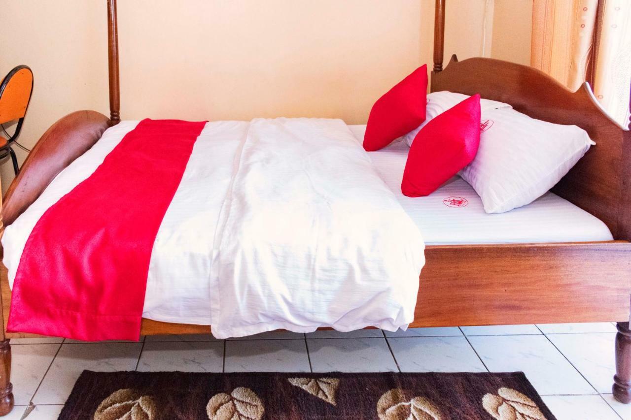 Rwenzori International Hotel Kasese Esterno foto