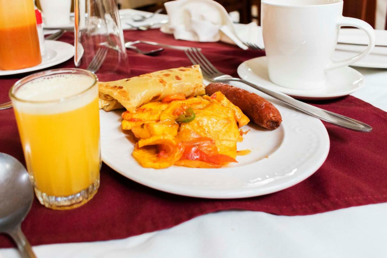 Rwenzori International Hotel Kasese Esterno foto